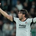 Vlahović doživeo veliki poraz u prvom startu, nova nada srpskog fudbala ponovo strelac
