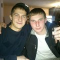 Naterao monstruma da sam sebi iskopa grob: Kod najboljeg druga u telefonu pronašao snimak kako mu siluje ćerku (6)
