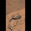 Nastao haos zbog fotografije sa Marsa: Slika neobičnog objekta je autentična, NASA razrešila misteriju šta je u pitanju