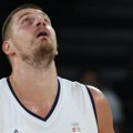 Jokić jaše konja i ruši Ajfelov toranj! FIBA se oglasila i uz simboličnu fotku poručila: "Zauzdajte konje, Džoker je u…