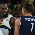 Lebron pogubio živce - ušao u klinč sa Bogdanom! Amerikanci gube od Srbije i mnogo su nervozni! (foto)