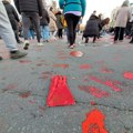 Protest 1. decembra: Aktivisti najavljuju „farbanje“ Trga slobode u crveno u čast žrtvama tragedije