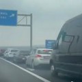 Kilometarske kolone na ulazu u Kragujevac (VIDEO)