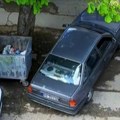 Ovo ''sigurno mesto'' za parkiranje zapravo uništava vaš auto Evo kako da izbegnete trajna oštećenja boje i skupe popravke!