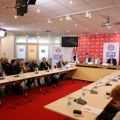 Učesnici okruglog stola Srpskog zbora o KiM osudili izdajničku Vučičevu politiku - protest u Beogradu 10. oktobra