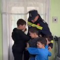 Vatrogasac Đorđe heroj i van intervencija! Učinio nešto za porodicu sa 7 dece što nije niko, pa rasplakao ceo region: Evo šta…