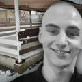 "U životu nisam video toliko ljudi" Sahranjen Nenad (18) koji je ubijen u kafani na Božić u Tovariševu: Ljudi dolazili iz…