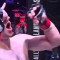 Uznemirujući snimak: MMA borac slomio ruku u borbi, pobedio rivala, pa tek onda shvatio da ima tešku povredu