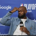 Lebron ne zna da li će nastaviti karijeru: Oborio sve rekorde dugovečnosti, a evo kada će doneti odluku