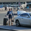 Oženio se, dobio dvoje dece, pa postao žena Danas je pevačica i svi je znate, a sin i ćerka je i dalje zovu tata: "Bivša žena…