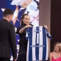 "Oteli su mi milion i po i dali nanogicu" Ceca dobila fudbalski poklon pa šokirala sve u studiju: Pevač joj se odmah izvinio…