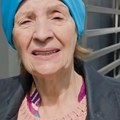 Lepa Lukić se srušila u prodavnici: Pevačica zadobila dva preloma, završila u gipsu