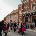 Međunarodni festival folklora „Vršački venac“: Ansambli iz celog sveta i bogatstvo narodnih tradicija pod kulom