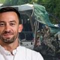 (Foto) "Nije čekao da ga iko pozove" Ovo je doktor iz Crne Gore koji je pružao prvu pomoć povređenim Nišlijama nakon stravične…