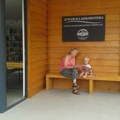 Večeras u Biblioteci na Štrandu: Izložba Ljiljane Fijat