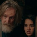 „Small Prophets“ stiže na Apple TV: Neobična priča o ljubavi, alhemiji i proricanju budućnosti