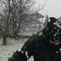 Devojka iz Španije oduševljena prvim snegom u Srbiji: Kad je izašla iz kuće nije mogla da veruje, a zbog ovoga je pobegla u…