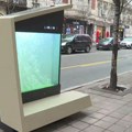 U Beogradu postavljeno novo "tečno drvo": Specijalne alge čistiće vazduh na Terazijama
