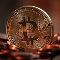 Bitkoin vredi 47.090 € , itirijum 2.720 €, “ekstremna pohlepa” na tržištu