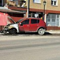 U Kosovskoj Mitrovici izgoreo automobil beogradskih registarskih tablica