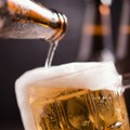 Više od 70 odsto britanskih pabova sipa pivo i vino manje od propisane količine