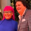 Zlatni tanjiri, roze salvete i svećnjaci: Zorica Brunclik i Kemiš pokazali dekoraciju stola i šta će se služiti na njihovo…