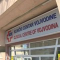 Studenti: Tehničar KCV priveden tokom smene - razlog nepoznat, došlo sedam policajaca