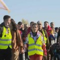 (VIDEO) Ivan u kolicima sa studentima od Vršca do Novog Sada