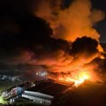 Serija eksplozija u glavnom gradu: Gori pet fabrika, povređene najmanje 22 osobe (video)