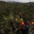 U erupciji vulkana poginula dva državljanina Singapura