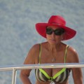 Lepa Brena je bila u vezi sa ovim političarem: Posvetila mu pesmu "Miki, Mićo", on izneo detalje veze: "Od tog straha nikako…