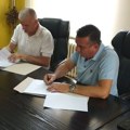 И ове године бесплатно летовање за 300 малишана