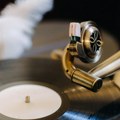 Muzičko blago Jugoslavije: Izabrano 100 najboljih ploča roka i popa, glasala 53 muzička znalca