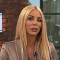 Voditeljka Bojana Lazić tvrdi da nije imala nijednu operaciju, a SAD je isplivala njena slika iz prošlosti: "Danas sam 10…