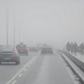 Vozači oprez! Magla prekrila Srbiju: Ako vozite ovim deonicama, smanjite brzinu