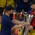 Kapiten Fenera ukazao veliku čast Guduriću, Srbin podigao pehar Evrolige