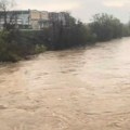 Објављени застрашујући снимци Плутају аутомобили, град оштетио авион током лета! Стравичне поплаве у Шпанији! (фото/видео)…