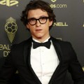 Mladi glumac prvi put progovorio o glasinama da će biti novi Džejms Bond