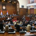 BLOG UŽIVO Nastavljena sednica Skupštine: Poslanici ponovo obrazlažu amandmane i postavljaju pitanja ministrima