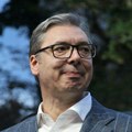 Od "Srbija ne odustaje od EU" do "evroparlamentarci-mrzitelji": Kakvu Vučić time šalje poruku?