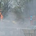 Lokalizovan ogroman požar na Čukarici: Zapalile se 3 barake