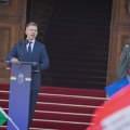 "Svako ko danas voli slobodu želi da bude malo i Mađar": Šta je sve poručio novi premijer hiljadama okupljenih građana ispred…