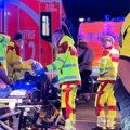 (Foto) Kombi uleteo u masu na Paradi ponosa u Berlinu: Jedna osoba poginula, 16 povređeno, policija traga za napadačem