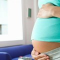 Trudnica šetala ulicom, pa je pokosio trotinet! Jeziva nesreća u Beogradu: Žena hitno prevezena na VMA sa potresom mozga!