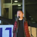 Ivan Radak ( Forbs) na protestu ispred Nova.rs: "Pretite, udarajte, hakujte, otpuštajte, gasite. Ne bojimo se"