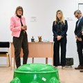 Gojković obišla novi vrtić u Srbobranu: "Jedan od važnih pokazatelja kvaliteta života upravo je briga o deci i stvaranje…