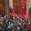 Nemoć režima za opozciju, izazivanje krvoprolića za vlast: Reagovanje kragujevačkih stranaka na noćašnje događaje u…