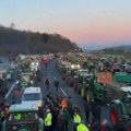 Nemačka: poginuo vozač koji je kamionom uleteo u masu na protestu farmera