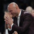 Publika u “Areni” emotivno dočekala Igora Duljaja: Ovacije za bivšeg trenera, uvrede za upravu Partizana (VIDEO)