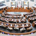 Кувајтски Емир распустио парламент, суспендовао део уставних одредби